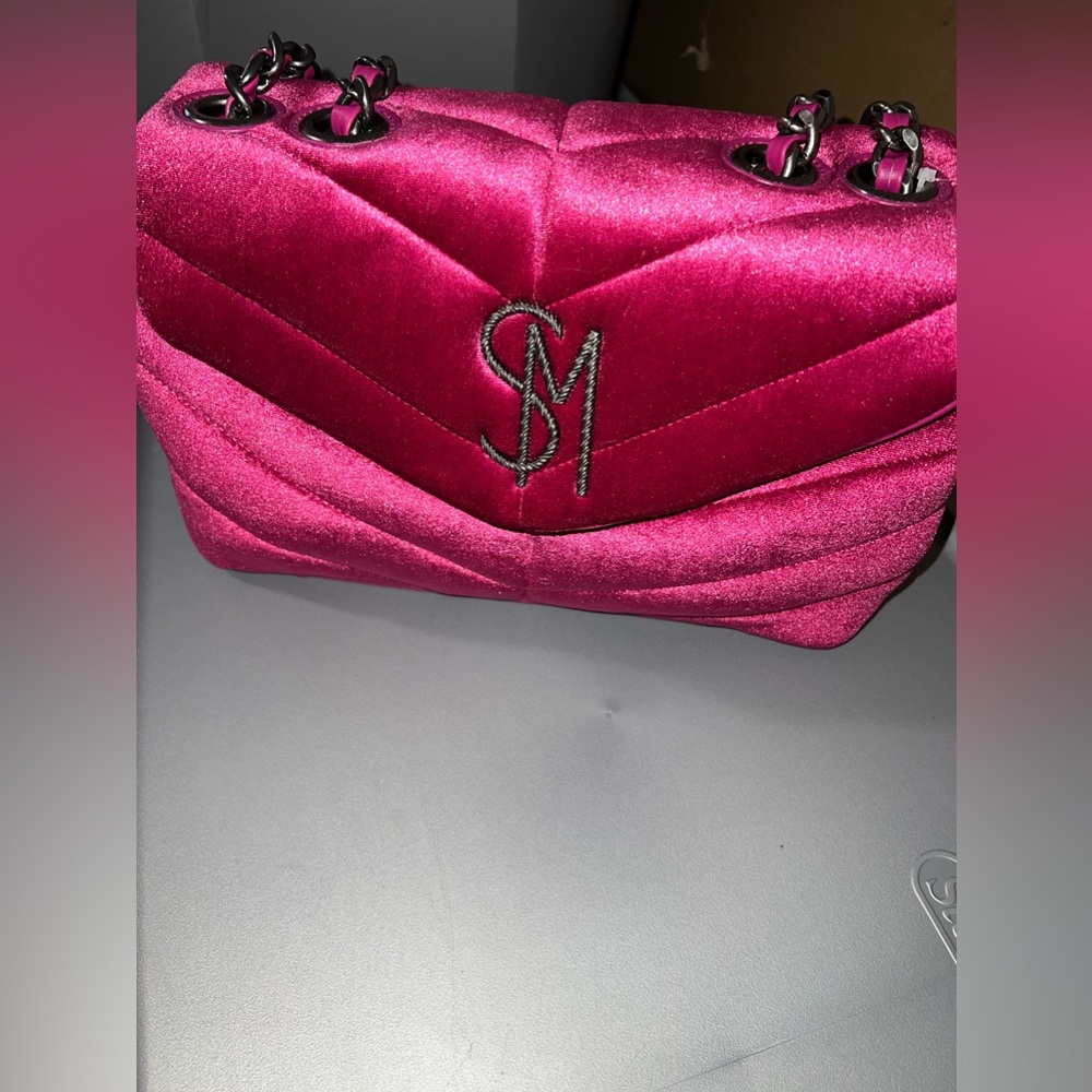 Stave Madden Pink Velvet Women Bag. NEW WITH TAGS